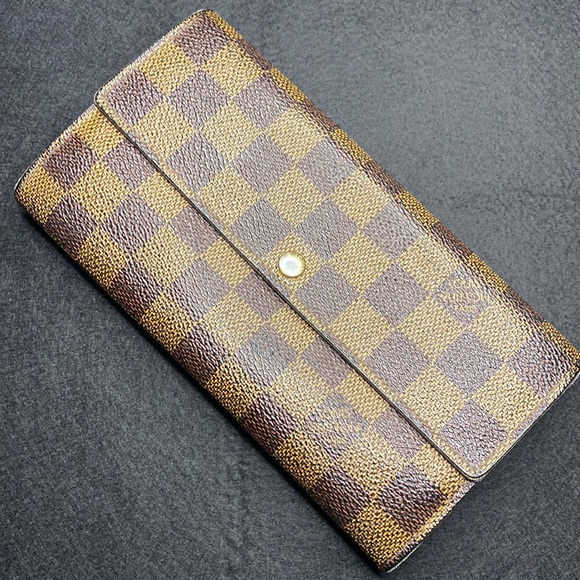 LOUIS VUITTON Vintage Damier Ebone Sarah Wallet